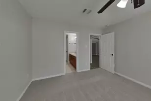 12022 Green Bluff Ct, Houston, TX 77044 - Photo 8