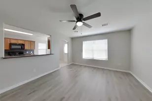 12022 Green Bluff Ct, Houston, TX 77044 - Photo 2