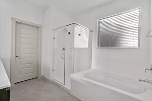 723 Kingwood Dr, League City, TX 77573 - Photo 26