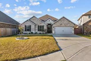 723 Kingwood Dr, League City, TX 77573 - Photo 2