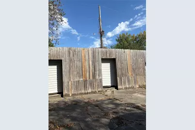 2444 Broadway Street, Beaumont, TX 77702 - Photo 22