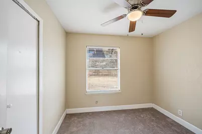 7118 Glen Point, Windcrest, TX 78239 - Photo 14