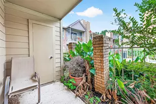 1515 Sandy Springs Rd, Houston, TX 77042 - Photo 30