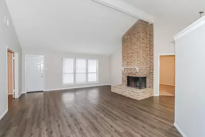 3815 Youpon Drive, La Porte, TX 77571 - Photo 2