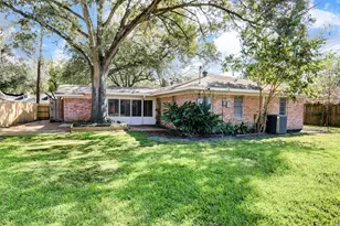 3611 Galway Ln, Houston, TX 77080 - Photo 14