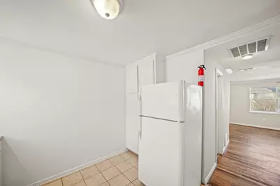 1539 Hawthorne Street #3, Houston, TX 77006 - Photo 6