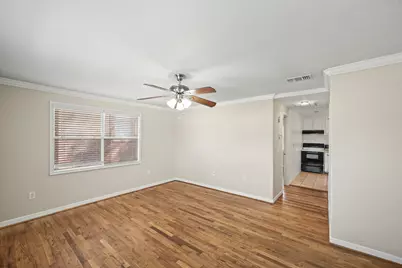 1539 Hawthorne Street #3, Houston, TX 77006 - Photo 2