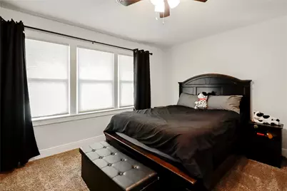 916 N Chenango Street, Angleton, TX 77515 - Photo 8