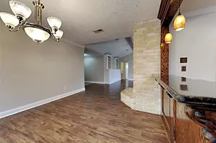 7311 El Cresta Dr, Houston, TX 77083 - Photo 4