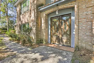 2903 Woods Estates Dr, Houston, TX 77339 - Photo 2