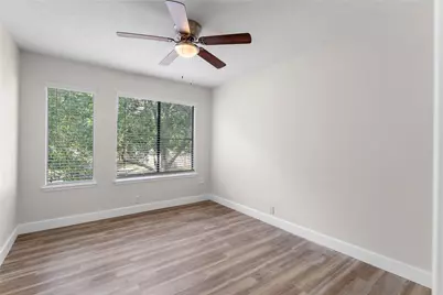 336 Litchfield Lane, Houston, TX 77024 - Photo 18