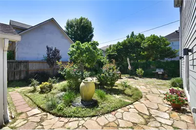 4531 Palmetto Street, Bellaire, TX 77401 - Photo 1