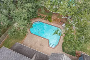 105 Strawberry Dr, Lake Jackson, TX 77566 - Photo 24