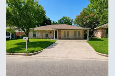 707 Hildred Avenue, Conroe, TX 77303 - Photo 1