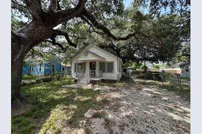 706 W Willis Street, Alvin, TX 77511 - Photo 14
