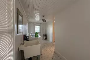 706 W Willis St, Alvin, TX 77511 - Photo 8
