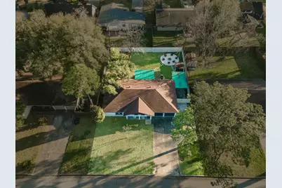 9515 Meadowglen Lane, Houston, TX 77063 - Photo 44