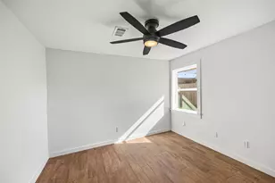 9715 Greenwillow St, Houston, TX 77096 - Photo 16