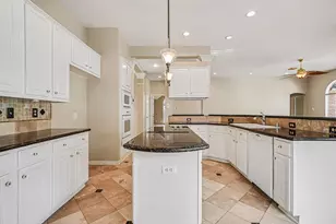 15719 El Dorado Oaks Dr, Houston, TX 77059 - Photo 16