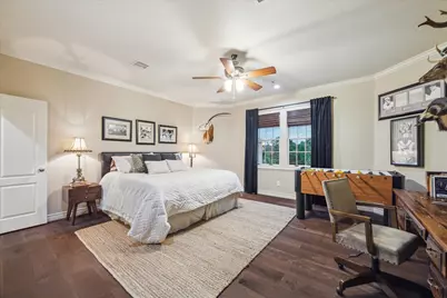 1002 Cowards Creek Court, Friendswood, TX 77546 - Photo 36