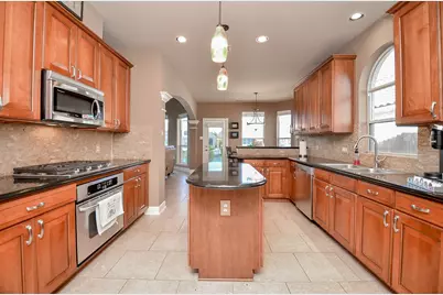 14306 Manorbier Lane, Sugar Land, TX 77498 - Photo 16