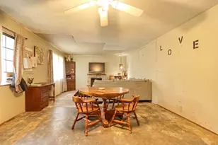 408 E Cheek St, Montague, TX 76265 - Photo 12