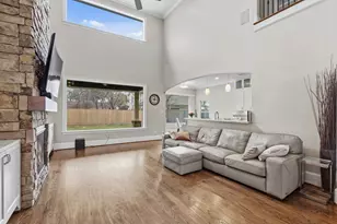 1938 Pech Rd, Houston, TX 77055 - Photo 8