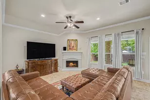 102 N Victoriana Cir, Spring, TX 77389 - Photo 8