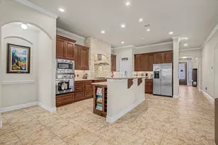 102 N Victoriana Cir, Spring, TX 77389 - Photo 14
