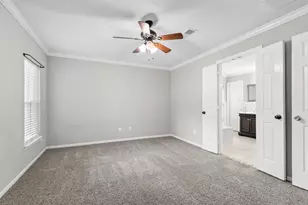 2 Summithill Pl, The Woodlands, TX 77381 - Photo 16