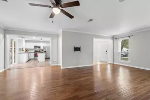 2 Summithill Pl, The Woodlands, TX 77381 - Photo 6