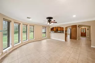 901 Longmire Rd, Conroe, TX 77304 - Photo 4