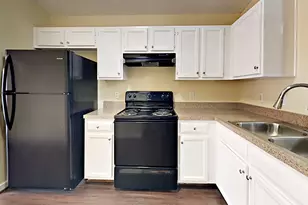 3247 Jorns St, Houston, TX 77045 - Photo 4