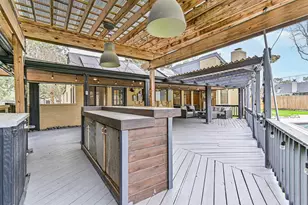 910 Evergreen Dr, Friendswood, TX 77546 - Photo 42