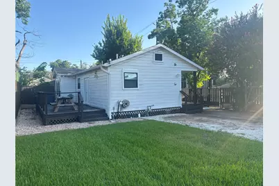 4208 Arlington Street, Houston, TX 77022 - Photo 2