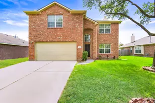 2106 Goldfinch Ln, League City, TX 77573 - Photo 1