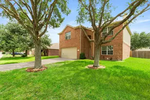 2106 Goldfinch Ln, League City, TX 77573 - Photo 12