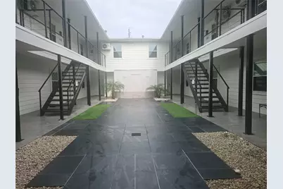 712 Ball, Galveston, TX 77550 - Photo 8