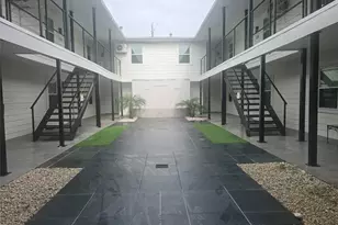 712 Ball, Galveston, TX 77550 - Photo 8