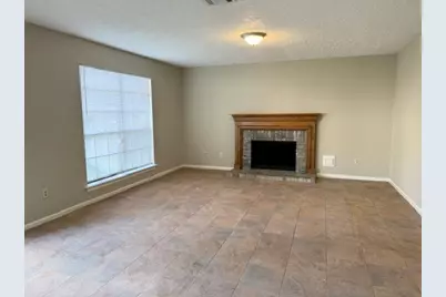 311 Birch Hill Drive, Sugar Land, TX 77479 - Photo 8
