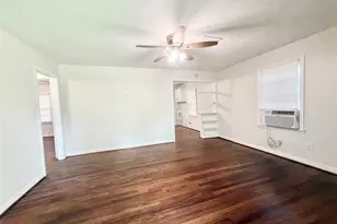 824 S Anderson St, Angleton, TX 77515 - Photo 4