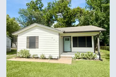824 S Anderson Street, Angleton, TX 77515 - Photo 1