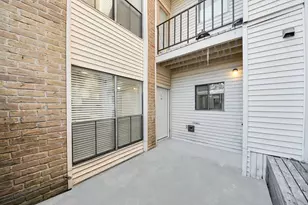 3722 Woodchase Dr, Houston, TX 77042 - Photo 16