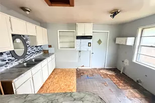 8624 Lawnridge St, Houston, TX 77016 - Photo 8