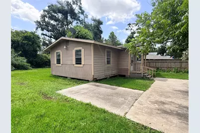 8624 Lawnridge Street, Houston, TX 77016 - Photo 4