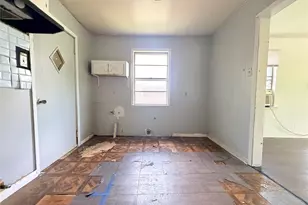 8624 Lawnridge St, Houston, TX 77016 - Photo 10