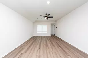 2130 Creole Crk Ln, Houston, TX 77090 - Photo 10