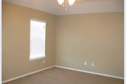 202 Splintered Arrow Drive, La Marque, TX 77568 - Photo 6