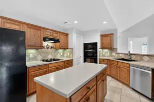 2223 Meadows Blvd, League City, TX 77573 - Photo 8