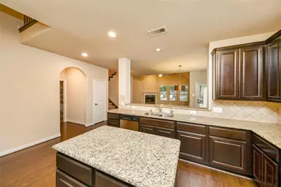 18 Blue Wildflower Place, The Woodlands, TX 77354 - Photo 12